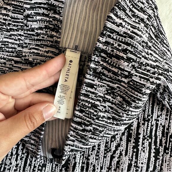 ATHLETA Flurry Elemental Tight Size Small - Picture 3 of 11